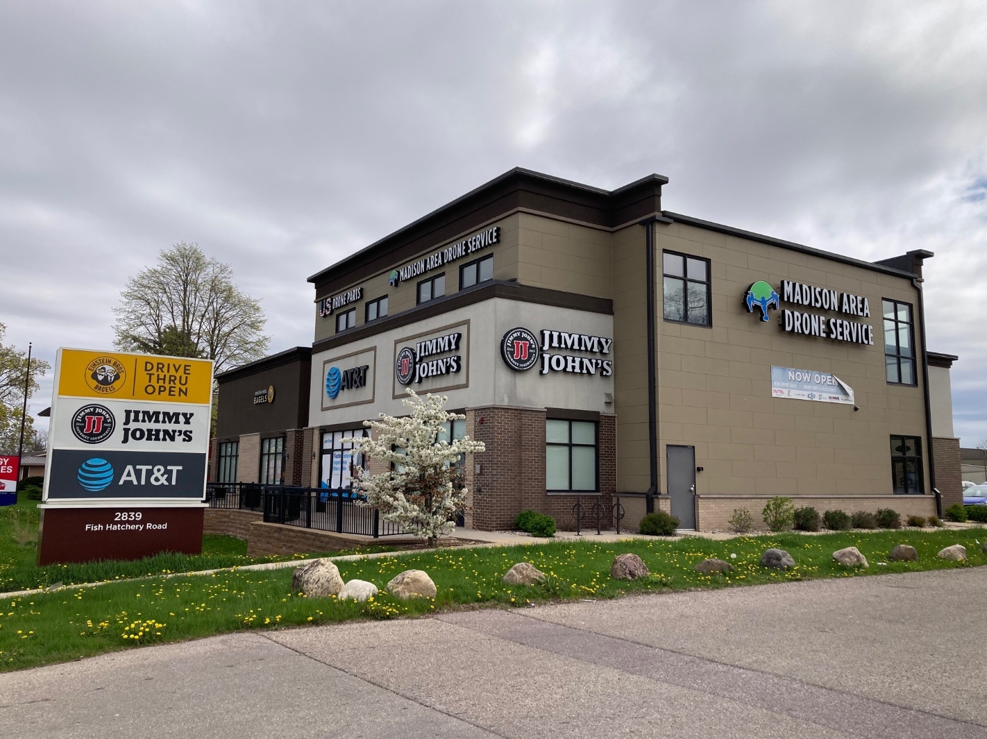 2839 Fish Hatchery Rd, Fitchburg, WI for lease Building Photo- Image 1 of 3