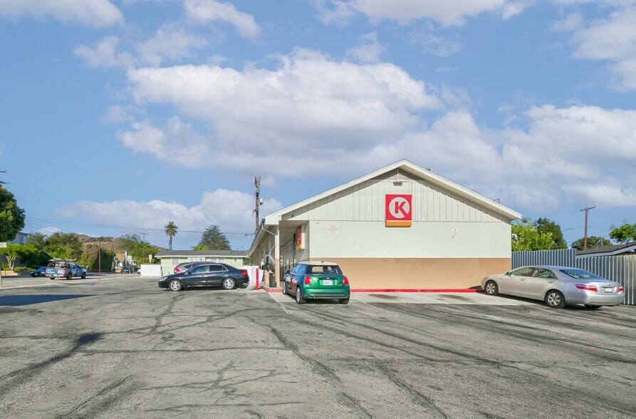 12604 Beverly Blvd, Whittier, CA for sale - Building Photo - Image 2 of 3