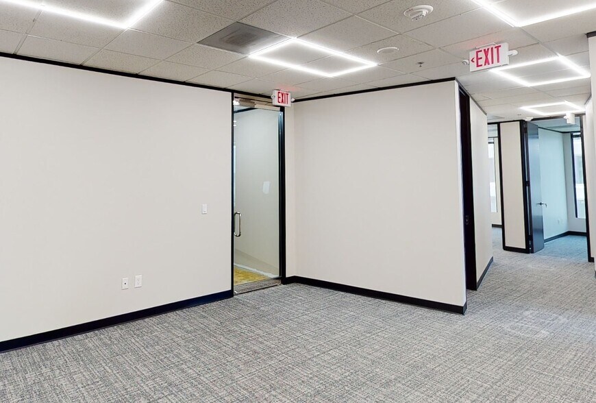 2100 West Loop South, Houston, TX à louer - Numérisation 3D de Matterport - Image 2 de 14