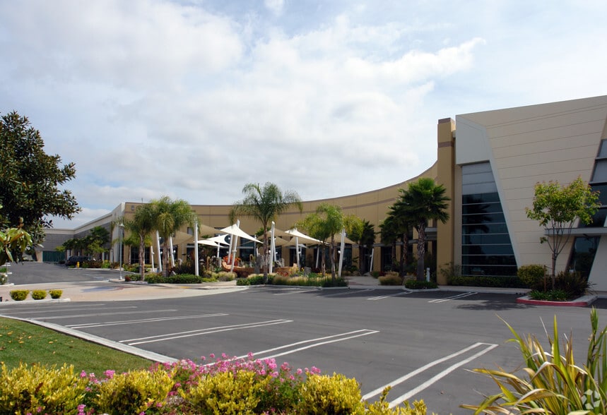 851-881 Showroom Pl, Chula Vista, CA for lease - Building Photo - Image 3 of 6