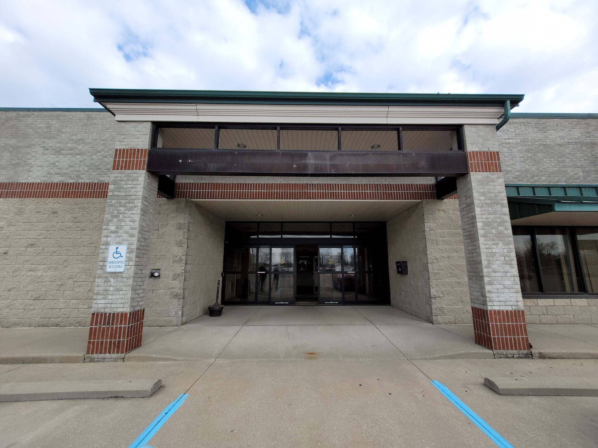 1305 W Main St, Mitchell, IN for lease Primary Photo- Image 1 of 5