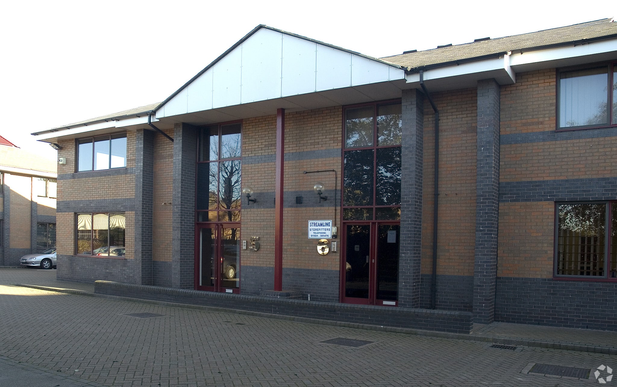 Monckton Rd, Wakefield for lease Primary Photo- Image 1 of 4