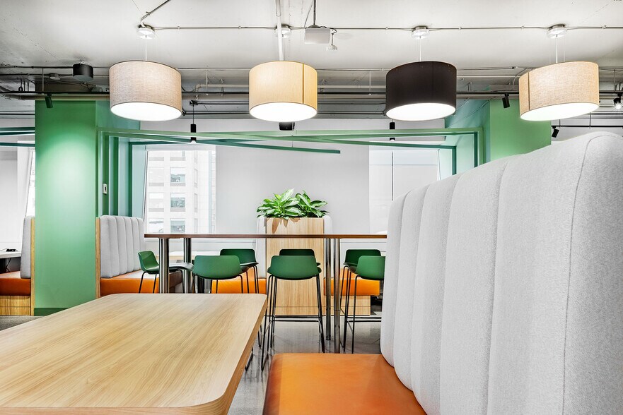 222-230 Queen St, Ottawa, ON à louer - Photo intérieure - Image 3 de 20