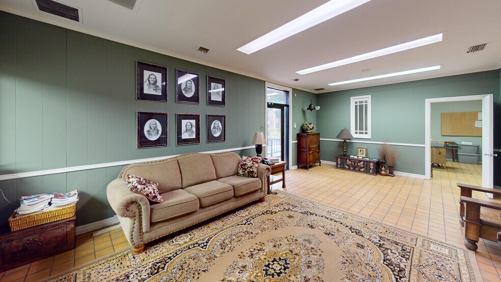 110 N Main St, Henderson, TX à vendre - Photo du bâtiment - Image 3 de 19