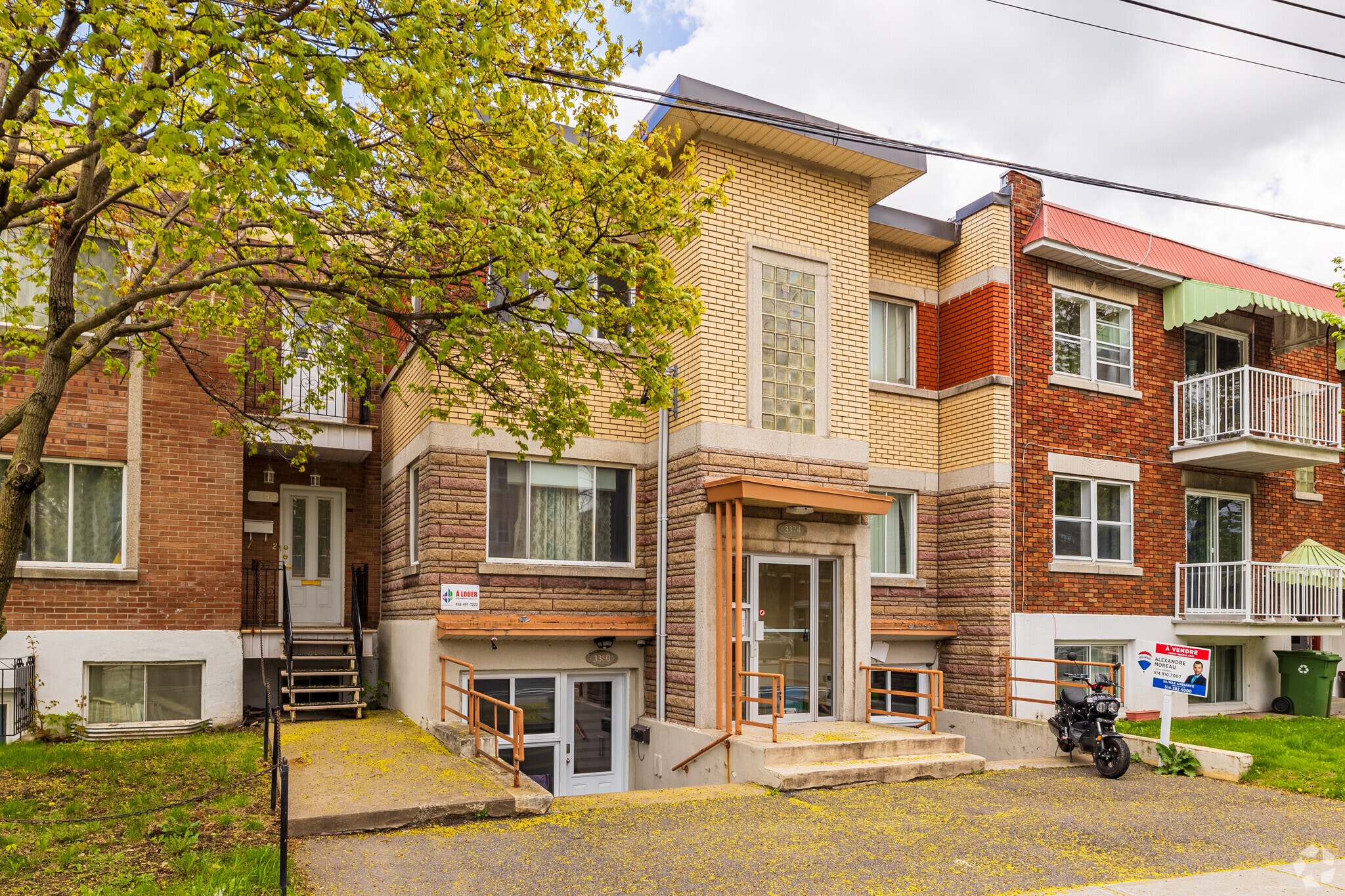 3370-3380 Rue Saint-Zotique E, Montréal, QC for sale Primary Photo- Image 1 of 1