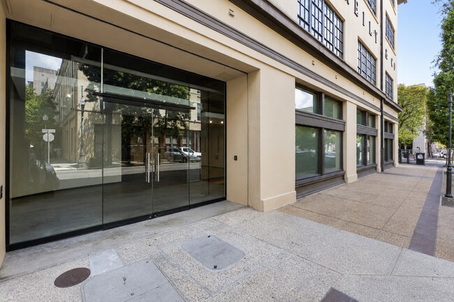 Plus de détails pour 640 Magazine St, New Orleans, LA - Bureau à louer