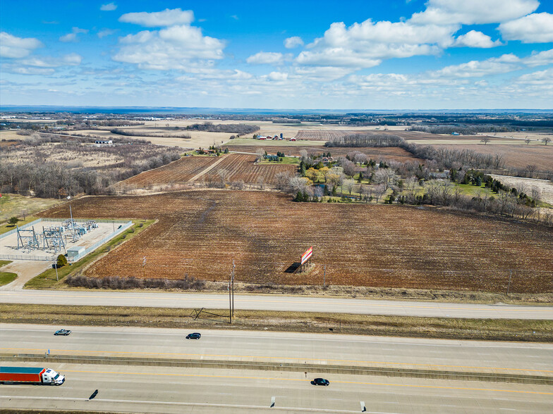 Poberezny Rd, Oshkosh, WI à vendre - Autre - Image 3 de 5