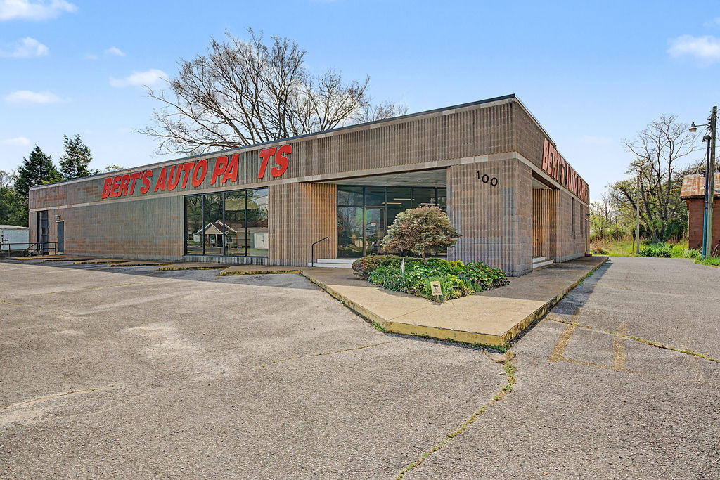 100 Hopkinsville St, Russellville, KY for sale Primary Photo- Image 1 of 21