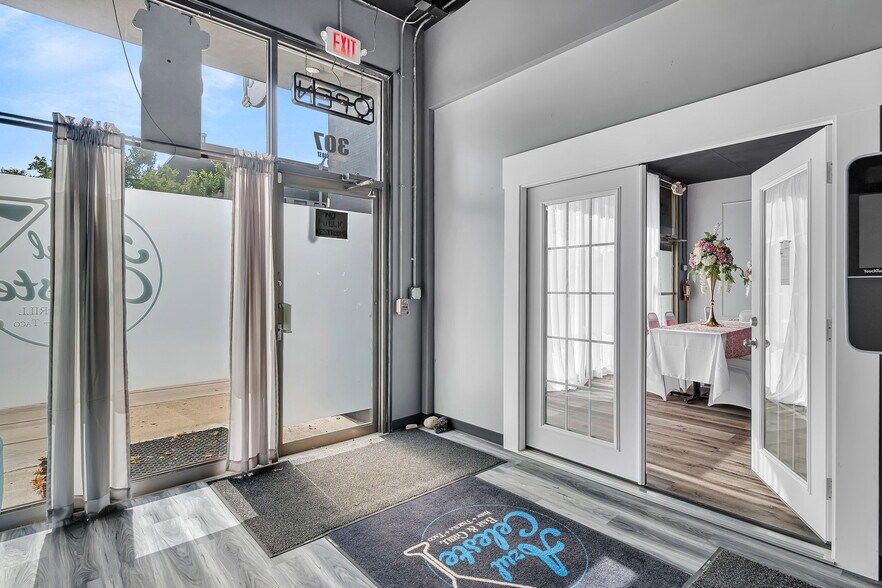 307 N Chicago St, Joliet, IL à louer - Photo du bâtiment - Image 3 de 24
