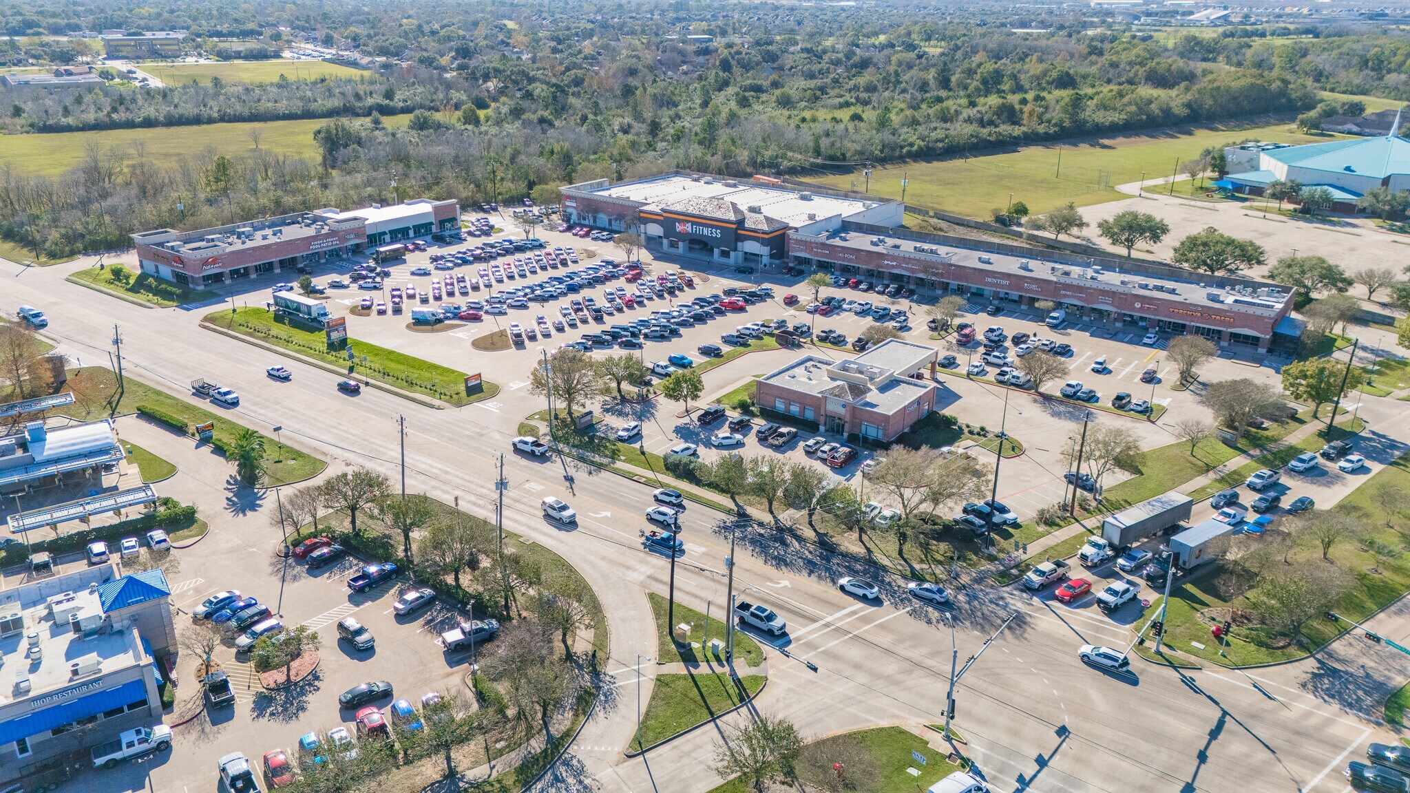 2720-2850 E Broadway St, Pearland, TX à louer Photo principale- Image 1 de 11