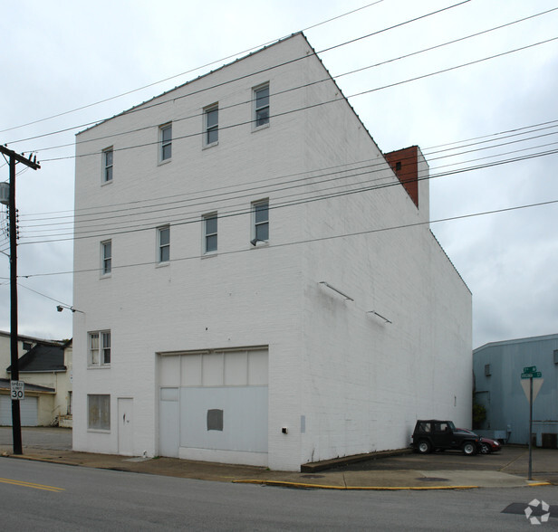 811 Virginia St, Charleston, WV à vendre - Photo principale - Image 1 de 15