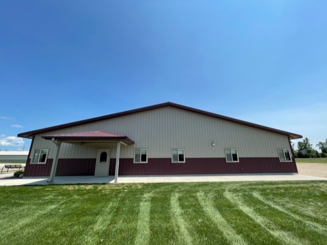 170 W Circle Dr, Saint Charles, MN for lease - Building Photo - Image 3 of 61