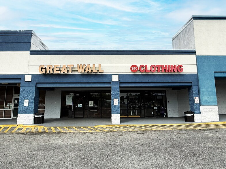1320 N Columbia St, Milledgeville, GA for lease - Building Photo - Image 3 of 9