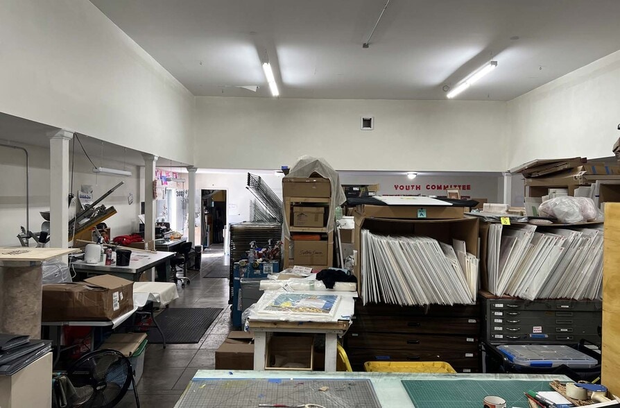 2440 Daly St, Los Angeles, CA for sale - Interior Photo - Image 3 of 13