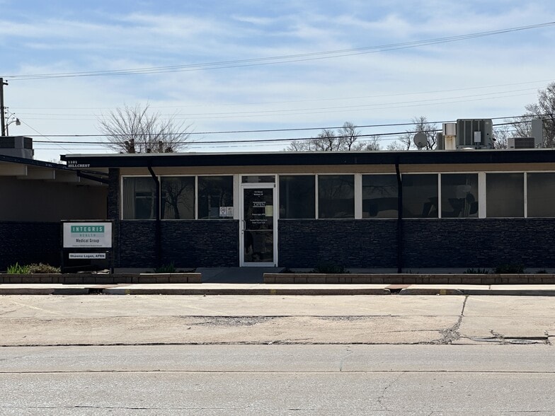 1101 Hillcrest Dr, Woodward, OK for sale - Primary Photo - Image 1 of 2