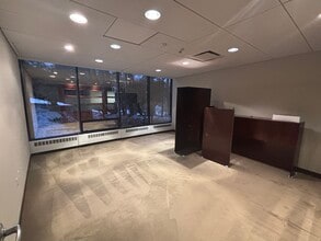 555 Pleasantville Rd, Briarcliff Manor Village, NY for lease Building Photo- Image 1 of 1