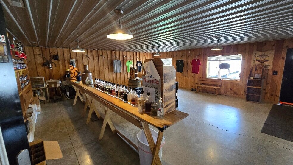 3875 Cedar Lakes Dr, Ripley, WV à vendre - Photo du bâtiment - Image 3 de 18