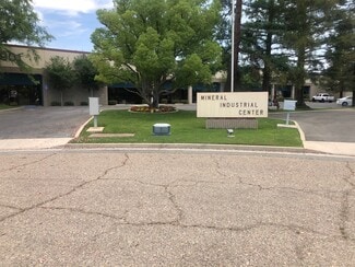 Plus de détails pour 1901 Mineral Ct, Bakersfield, CA - Local d'activités à louer