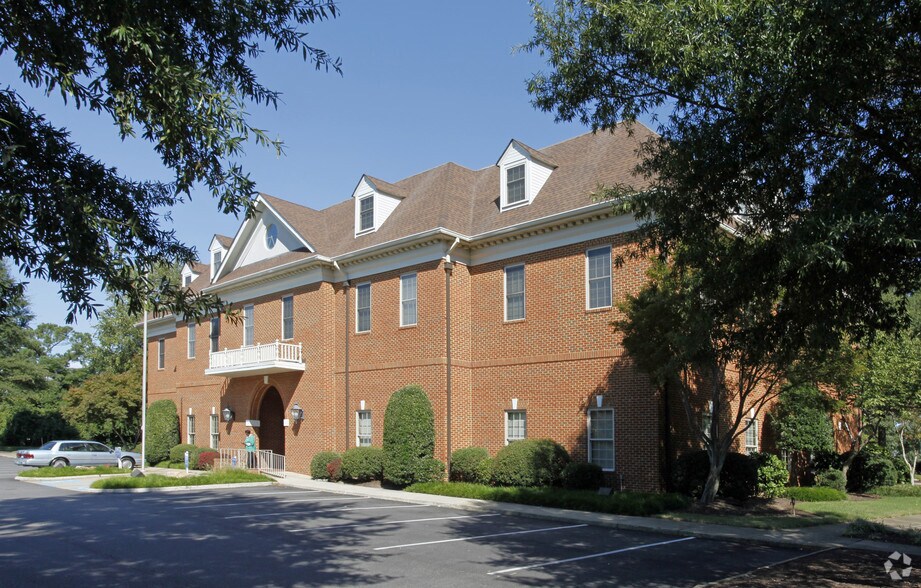 4524 Wishart Rd, Virginia Beach, VA à louer - Photo du bâtiment - Image 1 de 3