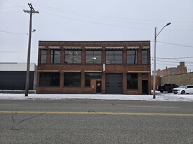 2140-2150 St Clair Ave, Cleveland OH - Entrepôt