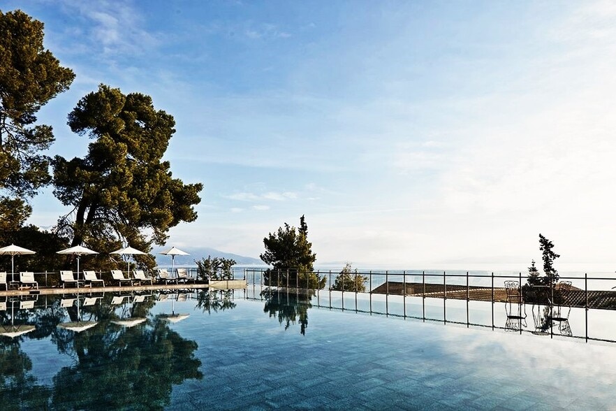  à vendre - Photo du bâtiment - Image 3 de 17