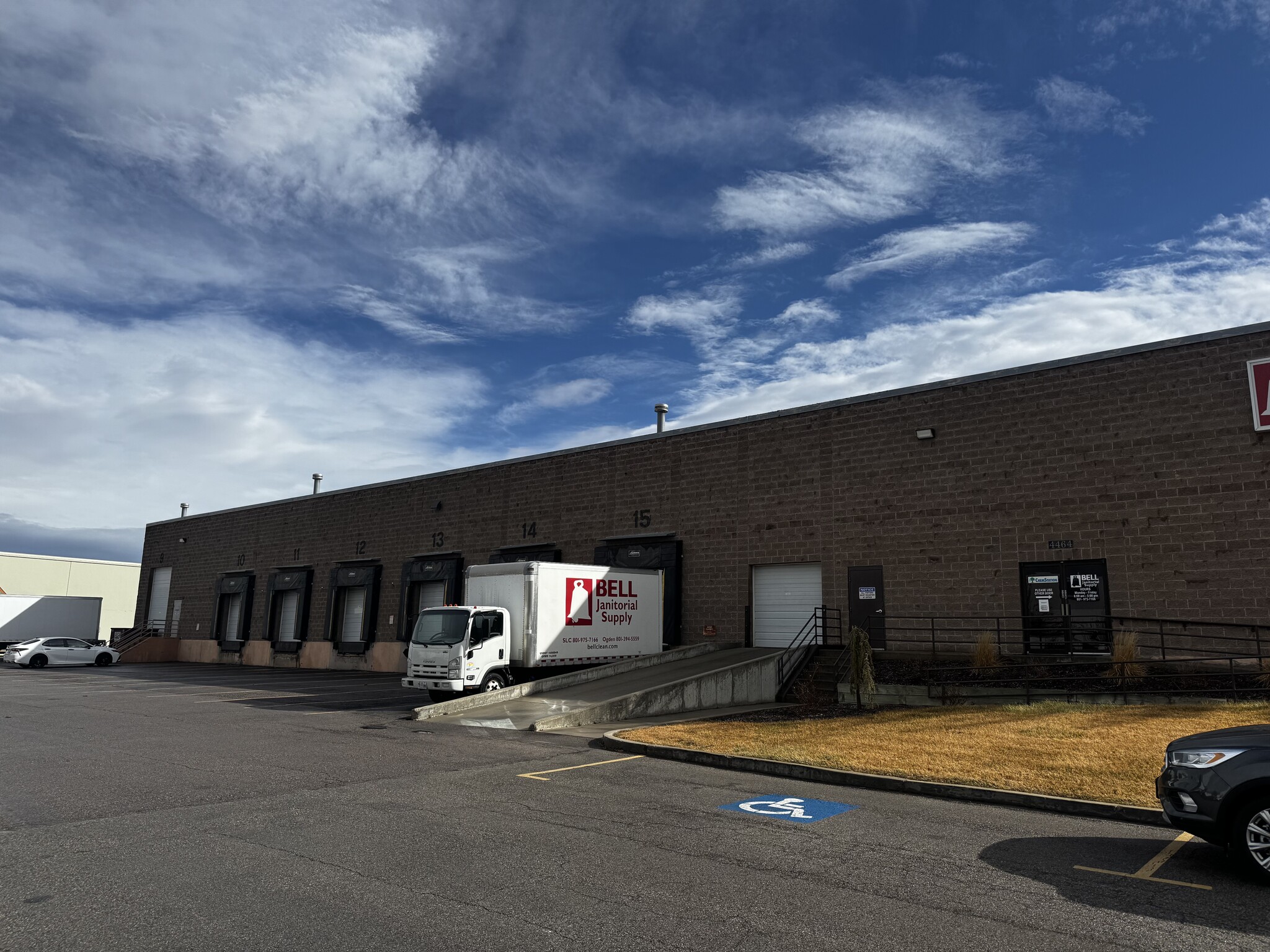 4464 W 2100 S, Salt Lake City, UT for lease Interior Photo- Image 1 of 17