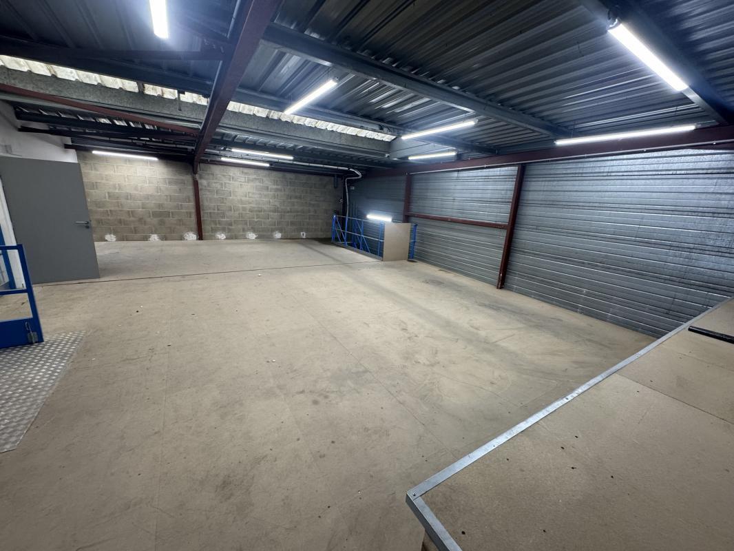 Industrial in Mitry-Mory for lease Building Photo- Image 1 of 15