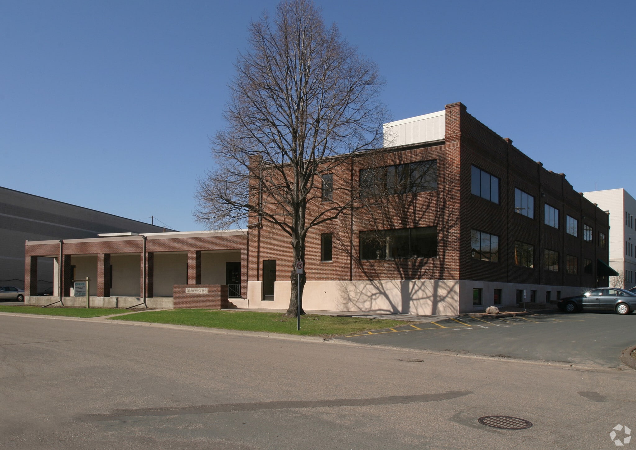 2380 Wycliff St, Saint Paul, MN for lease Primary Photo- Image 1 of 8