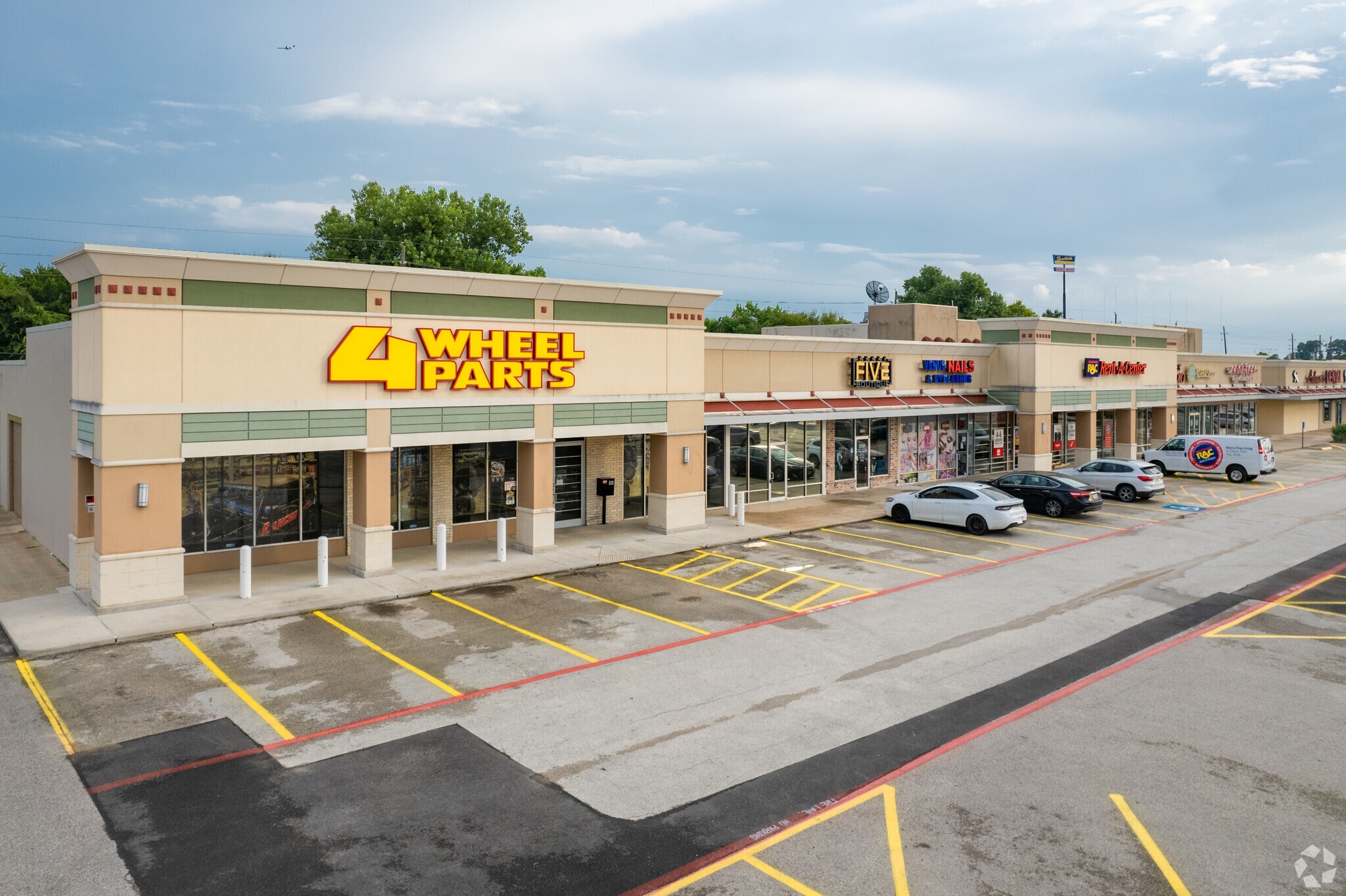 2119-2227 Cypress Creek Pky, Houston, TX for lease Primary Photo- Image 1 of 16