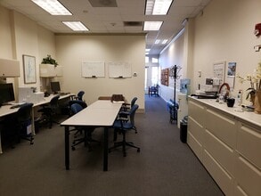 375-385 College St, Amherst, MA for lease Interior Photo- Image 1 of 4