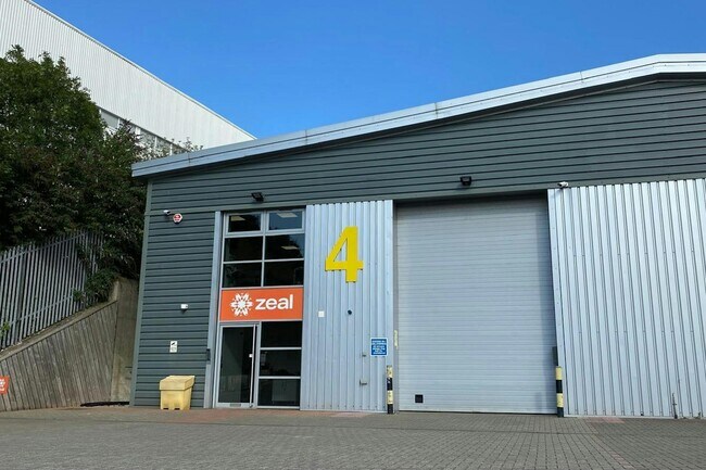 Plus de détails pour Brunel Rd, Basingstoke - Industriel à louer
