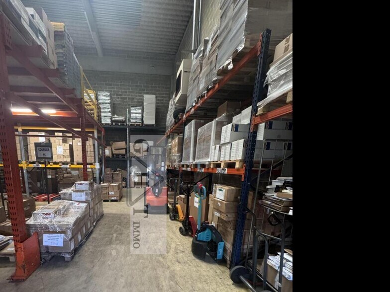 Industrial in Ivry-sur-Seine for lease - Interior Photo - Image 1 of 9