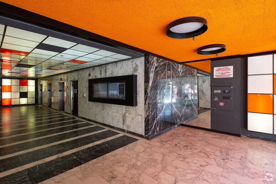 5455 De Gaspé Av, Montréal, QC à louer - Hall d’entrée - Image 2 de 8