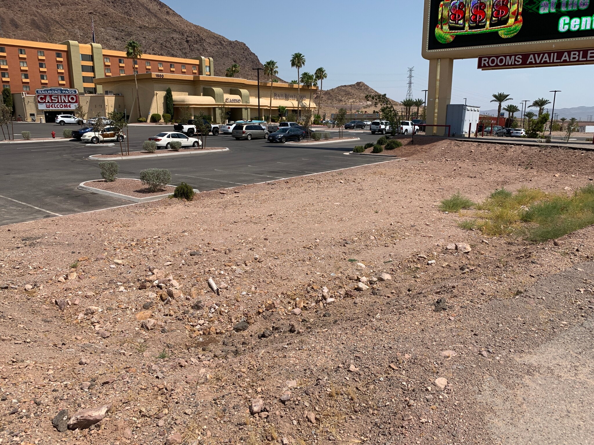 Fronts 11 Freeway, Henderson, NV for lease Primary Photo- Image 1 of 4