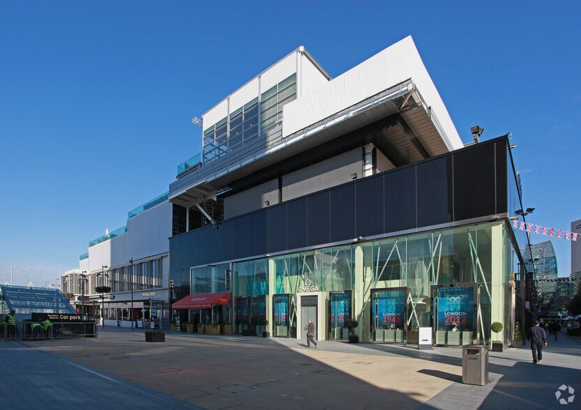 157-213 Montfichet Rd, Londres à louer - Photo du bâtiment - Image 3 de 18