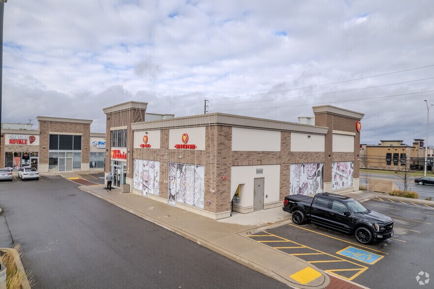 2730 N Park Dr, Brampton, ON à louer - Photo du bâtiment - Image 2 de 3