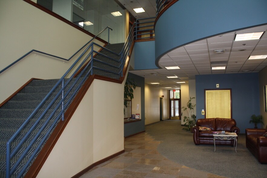 276-278 Turnpike Rd, Westborough, MA à louer - Photo intérieure - Image 3 de 6