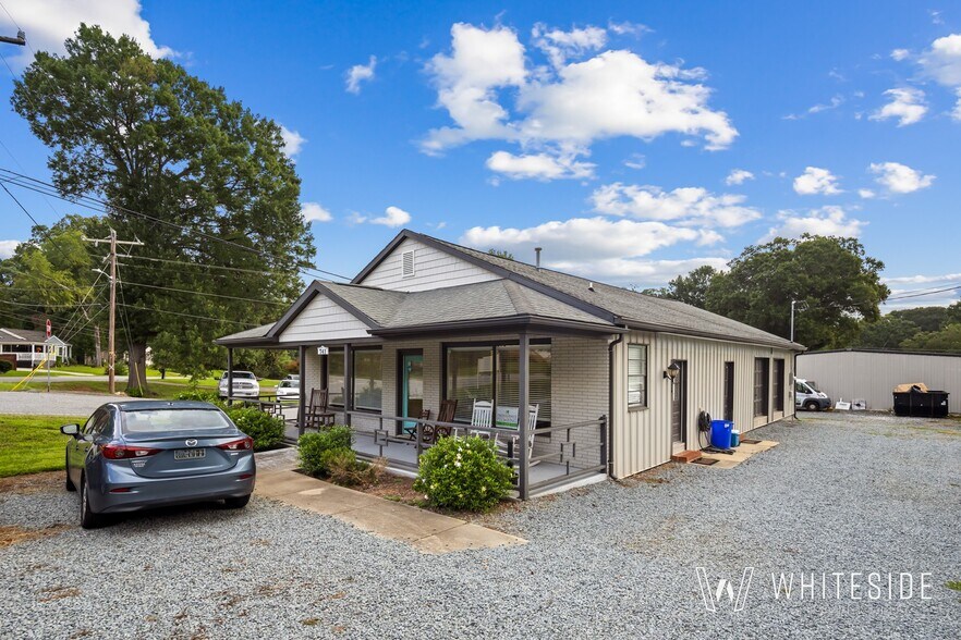 741 Wilshire Ave SW, Concord, NC à vendre - Photo du bâtiment - Image 3 de 9