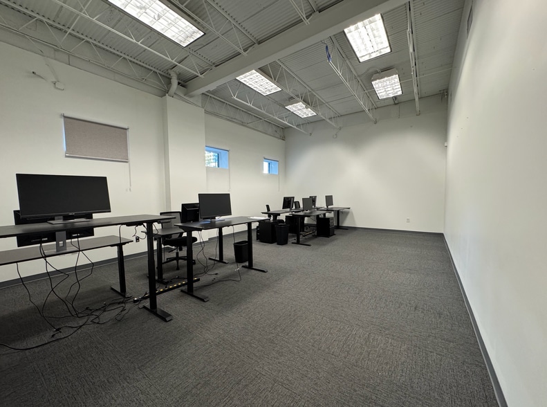 1120 Curran St NW, Atlanta, GA for lease - Building Photo - Image 3 of 7