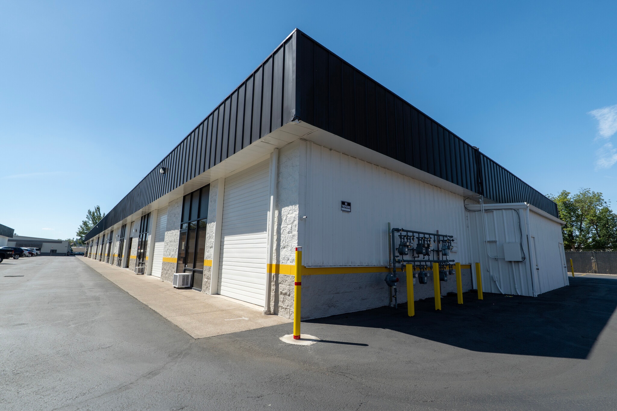 965 Tyinn St, Eugene, OR for lease Interior Photo- Image 1 of 2