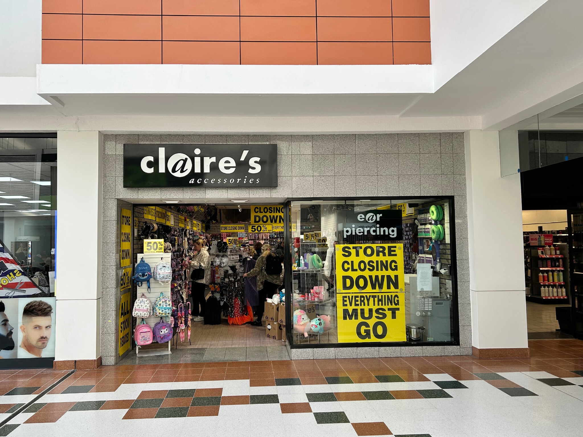 Almondvale Ave, Livingston for lease Interior Photo- Image 1 of 1