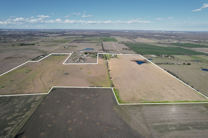 21265 Melber Ln, Manor, TX for sale - Building Photo - Image 1 of 5