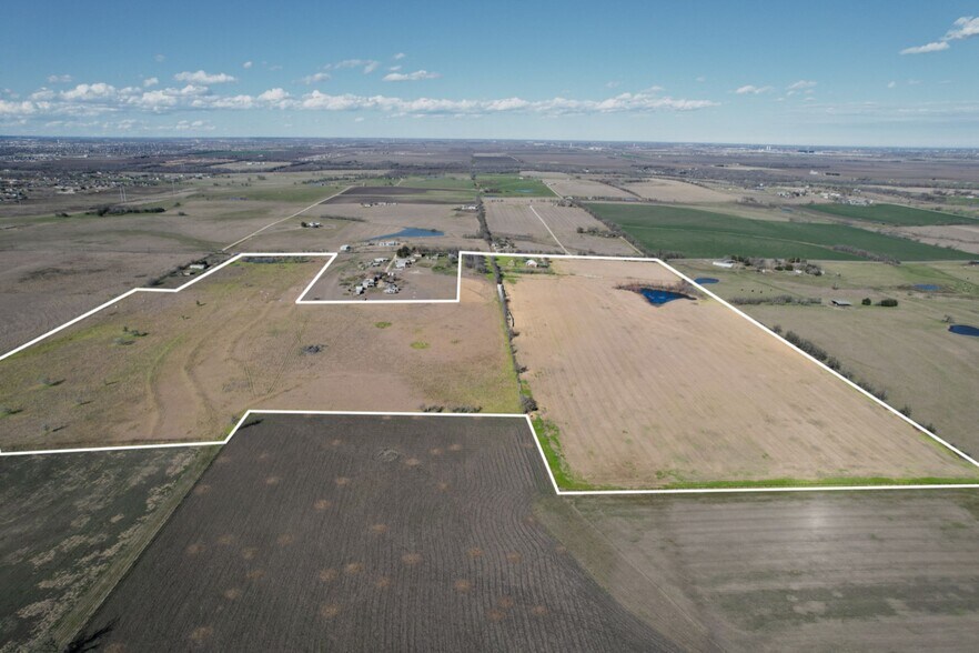 21265 Melber Ln, Manor, TX à vendre - Photo du bâtiment - Image 1 de 5