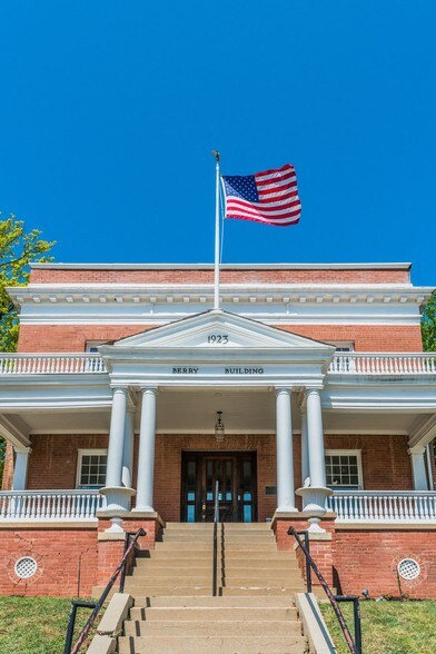 1923 N Classen Blvd, Oklahoma City, OK à louer - Photo principale - Image 1 de 32