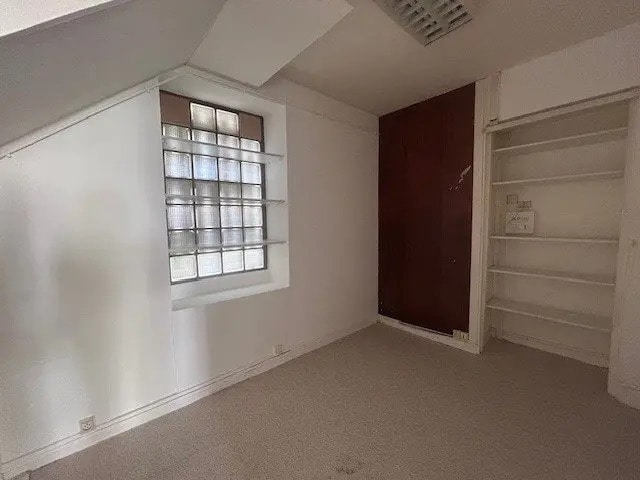 Office in Chalon-sur-Saône for lease - Interior Photo - Image 2 of 2