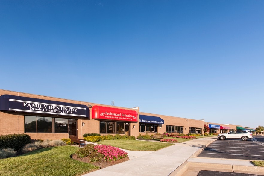 9502-9644 Deereco Rd, Timonium, MD à louer - Photo du bâtiment - Image 2 de 15