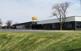 Plus de détails pour 4250 114th St, Urbandale, IA - Local d'activités à louer