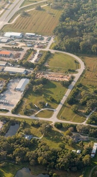 193-193 N Jenkins Rd, Fort Pierce, FL for lease - Primary Photo - Image 2 of 5