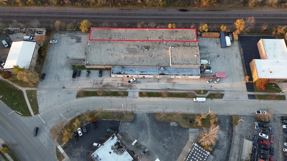 600-612 E Western Ave, Lombard, IL à louer - Photo du bâtiment - Image 3 de 9