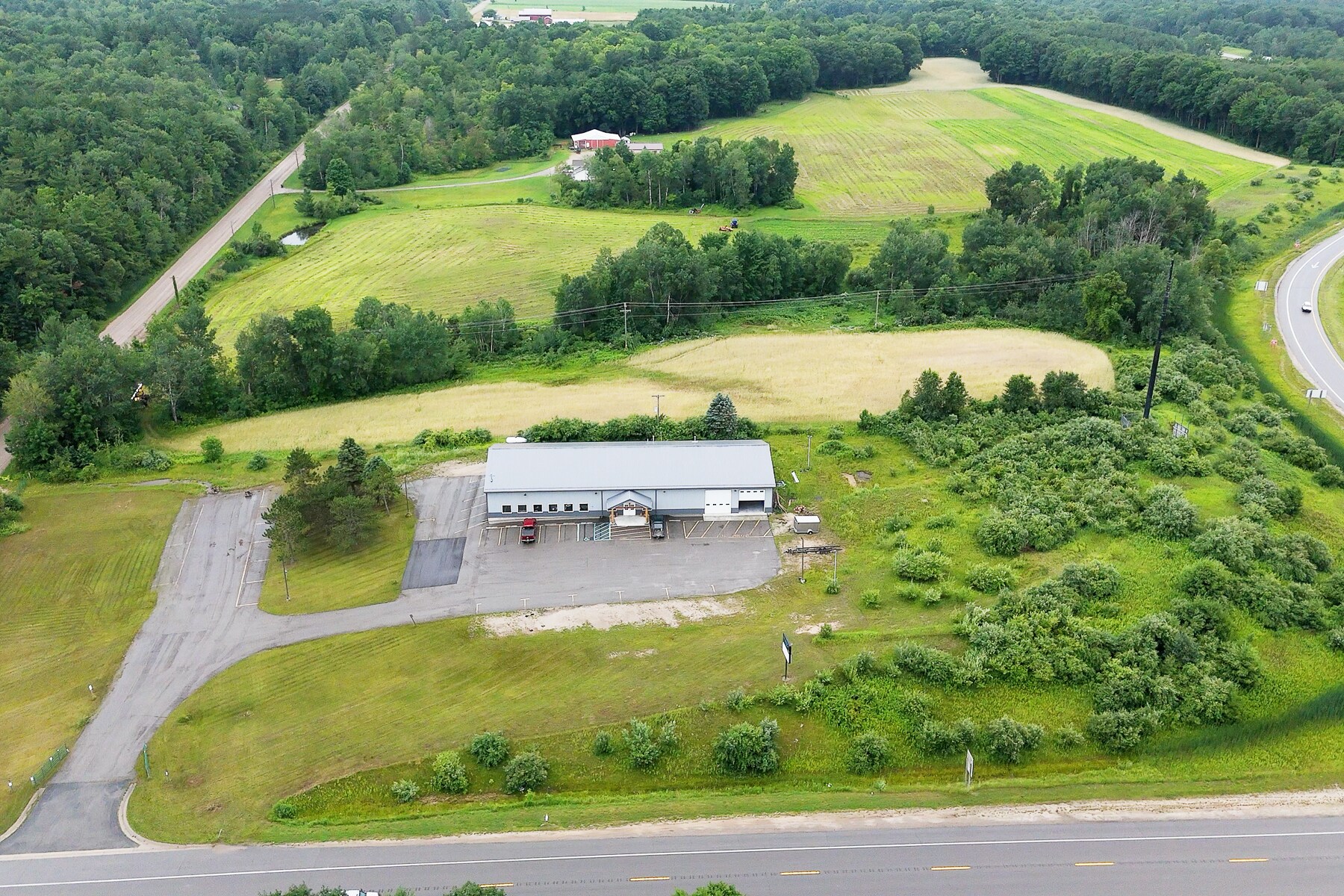 20055 8 Mile Rd, Stanwood, MI à vendre Aérien- Image 1 de 23